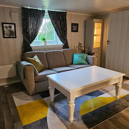 Penzion Rodseth Gardsovernatting Junior Sylte (Hustadvika)